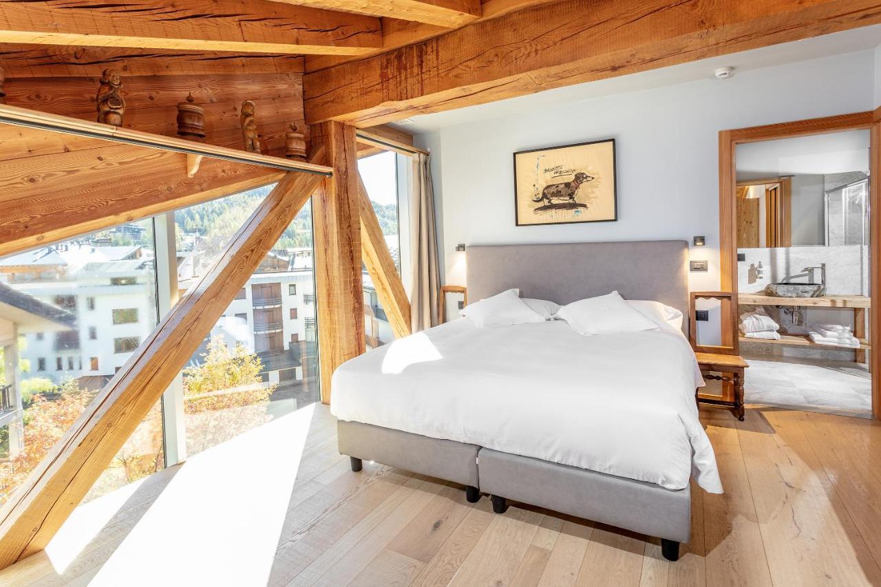 Aux Pieds Du Roi - Suite & Spa Breuil-Cervinia Exterior foto